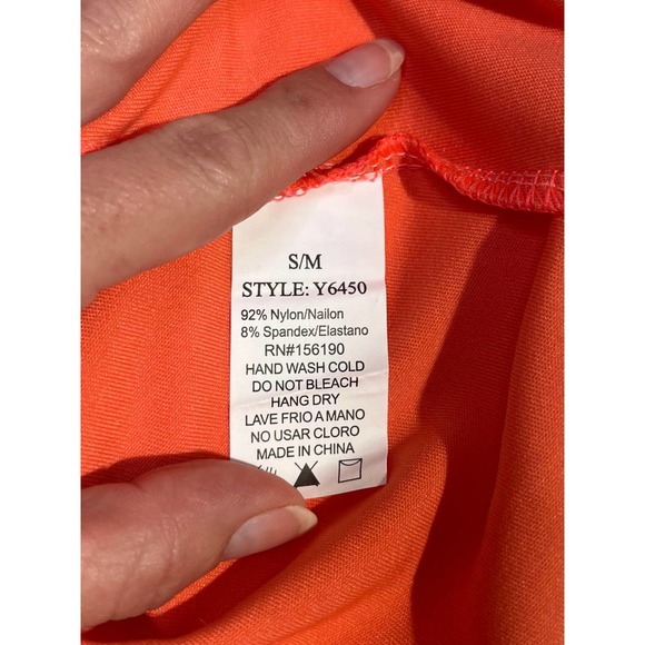 Sports Tank with Hoodie, Size S - Picture 3 of 3